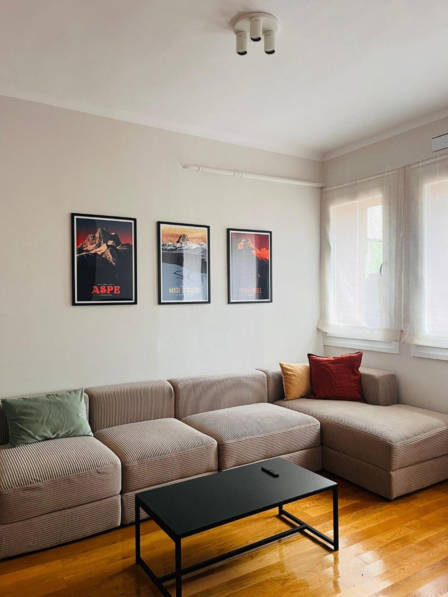 Del Conde Apartment Jaca